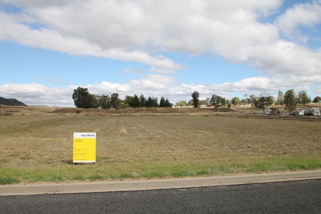 8 Dragon Street, Quirindi NSW 2343, Quirindi - Thumbnail 2