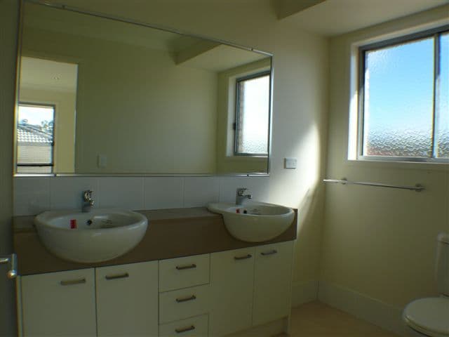 11 Farraday Crescent, PACIFIC PINES QLD 4211, Pacific Pines - Thumbnail 6