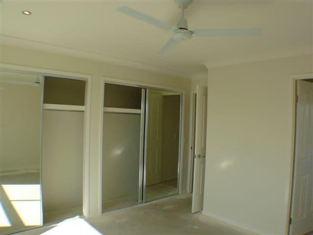 11 Farraday Crescent, PACIFIC PINES QLD 4211, Pacific Pines - Thumbnail 7