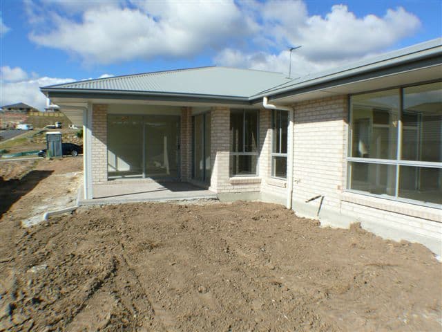 11 Farraday Crescent, PACIFIC PINES QLD 4211, Pacific Pines - Thumbnail 8