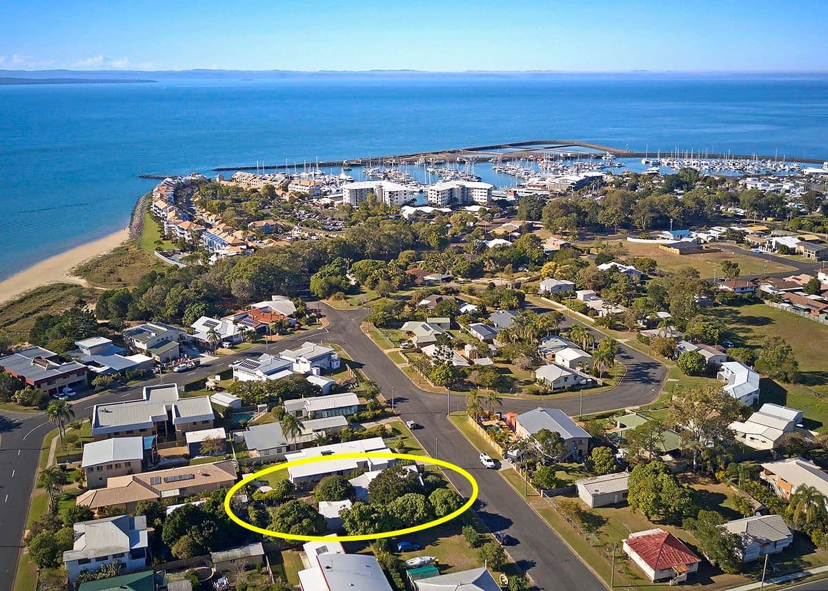 6 Edwin Street, Urangan QLD 4655, Urangan - Thumbnail 2