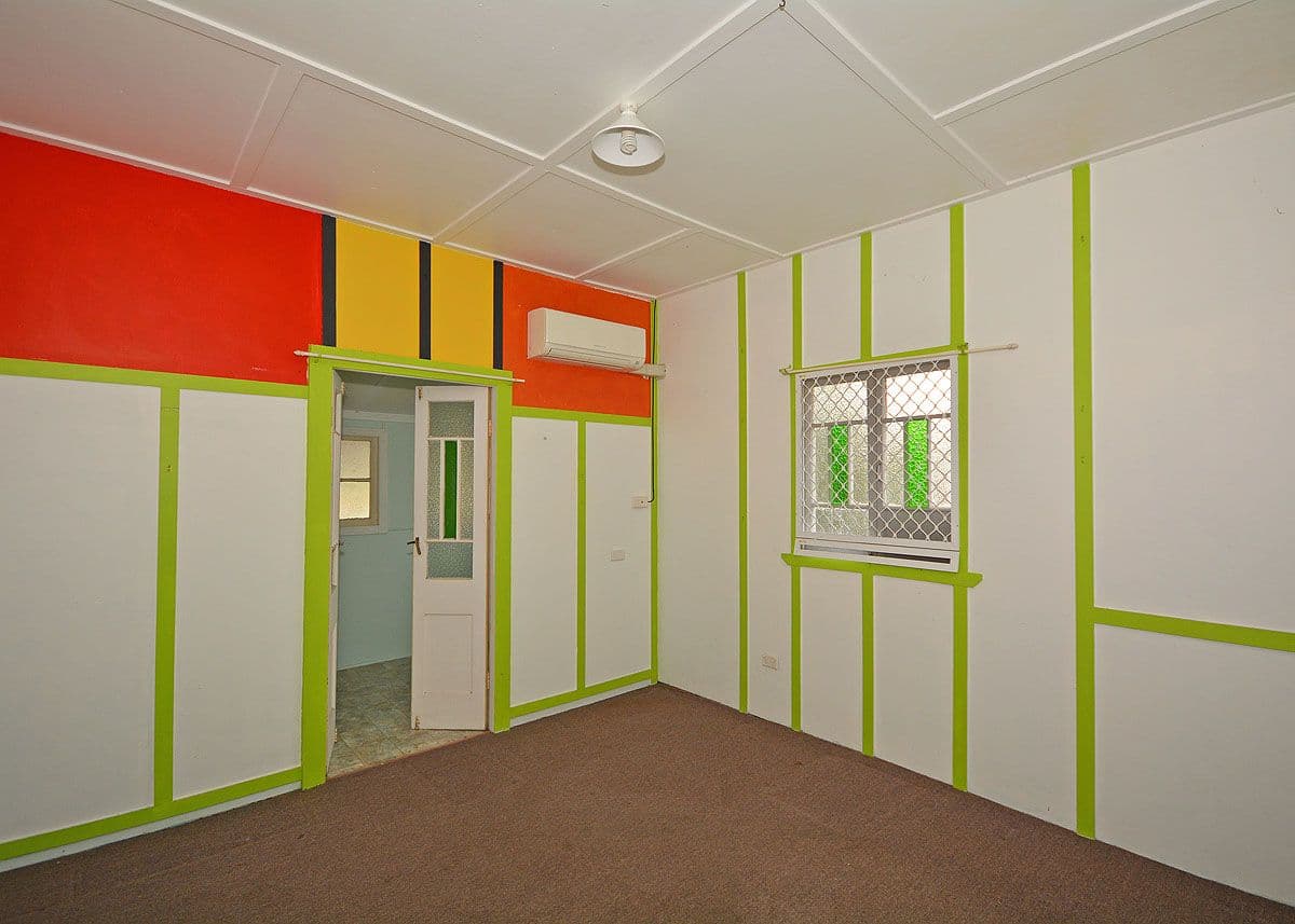 6 Edwin Street, Urangan QLD 4655, Urangan - Thumbnail 5