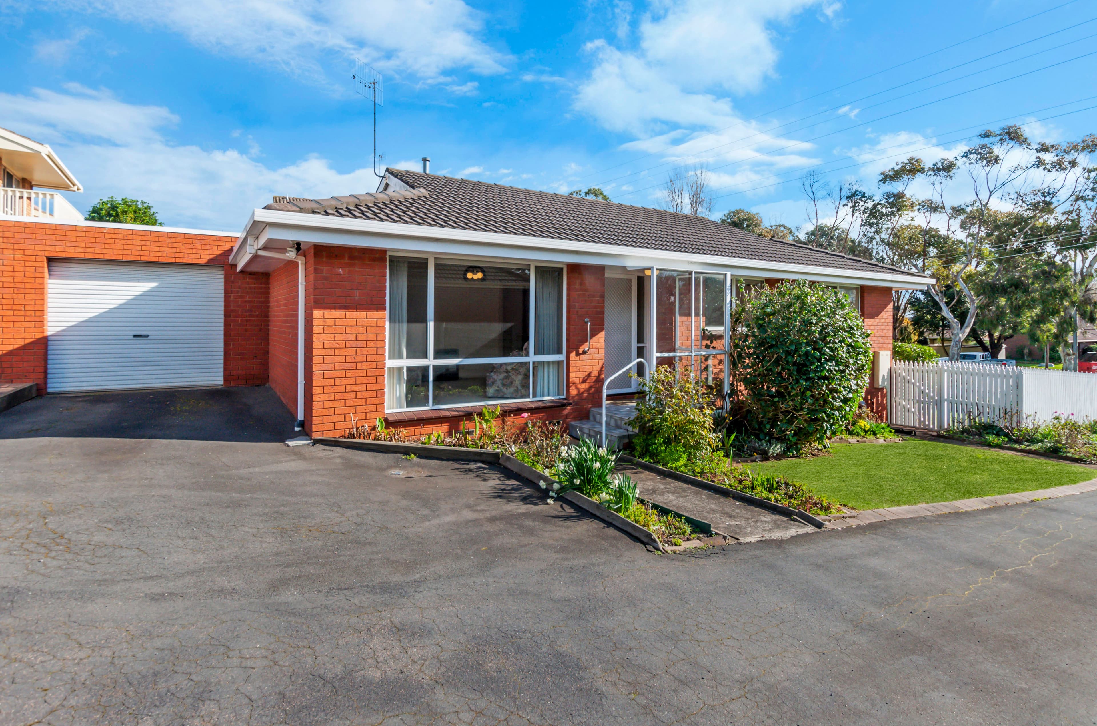 124 Mortlake Road, Warrnambool VIC 3280, Warrnambool - Image 1