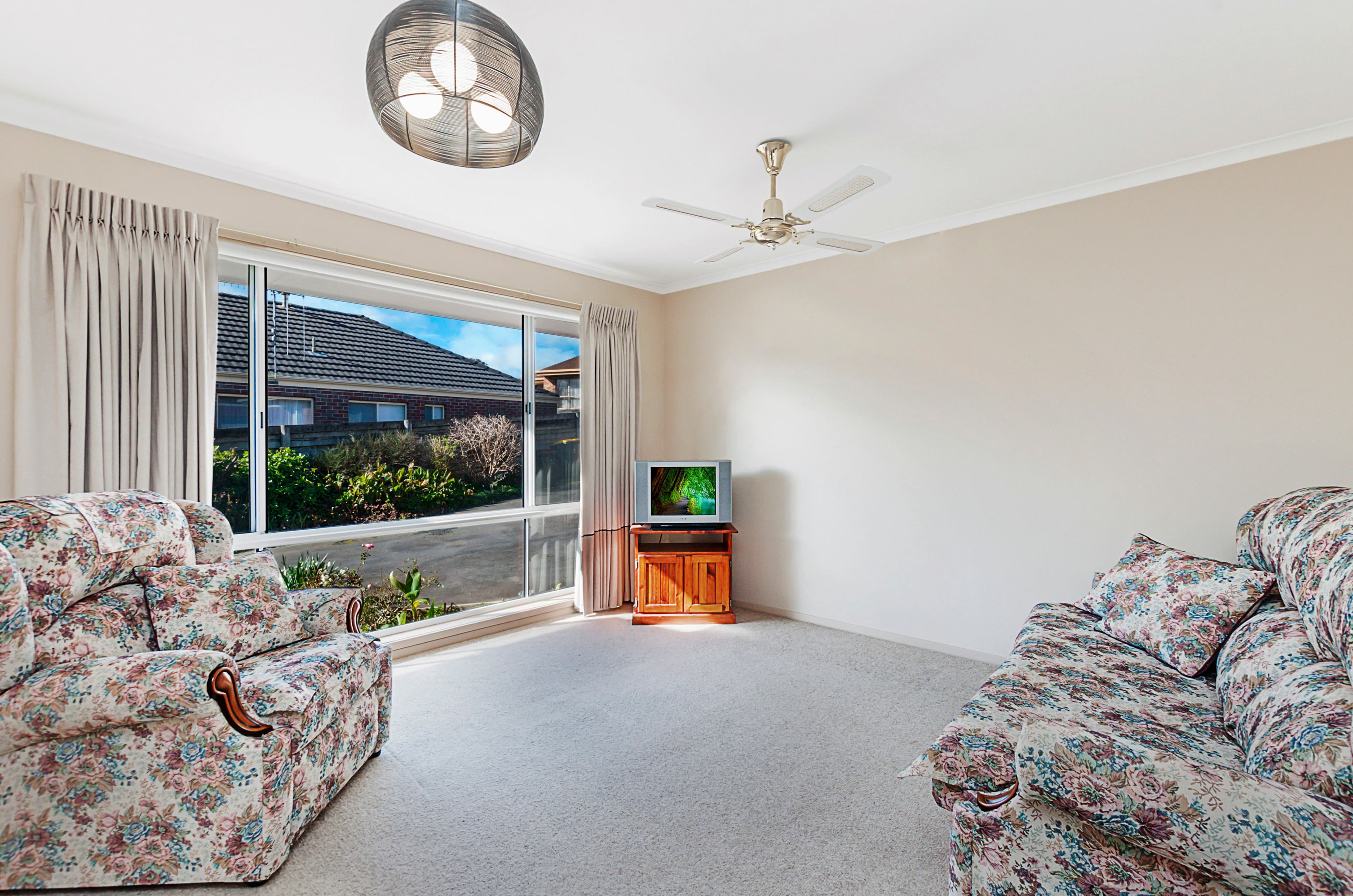 124 Mortlake Road, Warrnambool VIC 3280, Warrnambool - Thumbnail 2