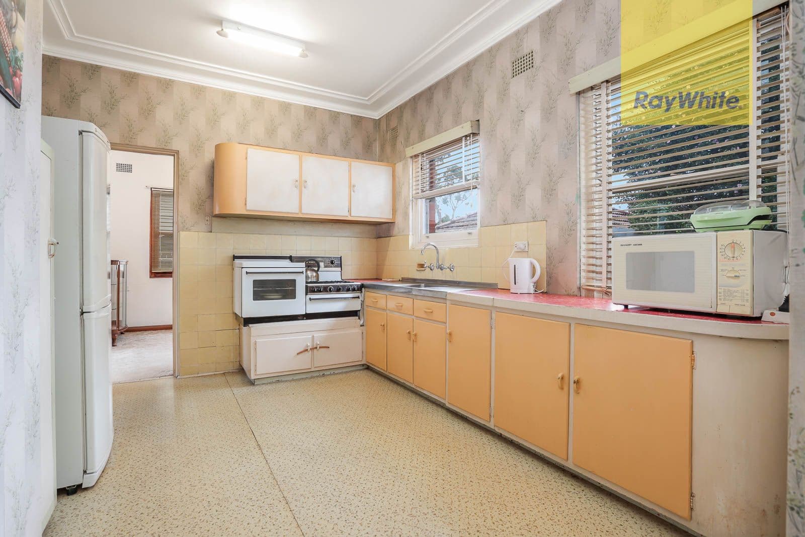 11 Rose Crescent, North Parramatta NSW 2151, North Parramatta - Thumbnail 5