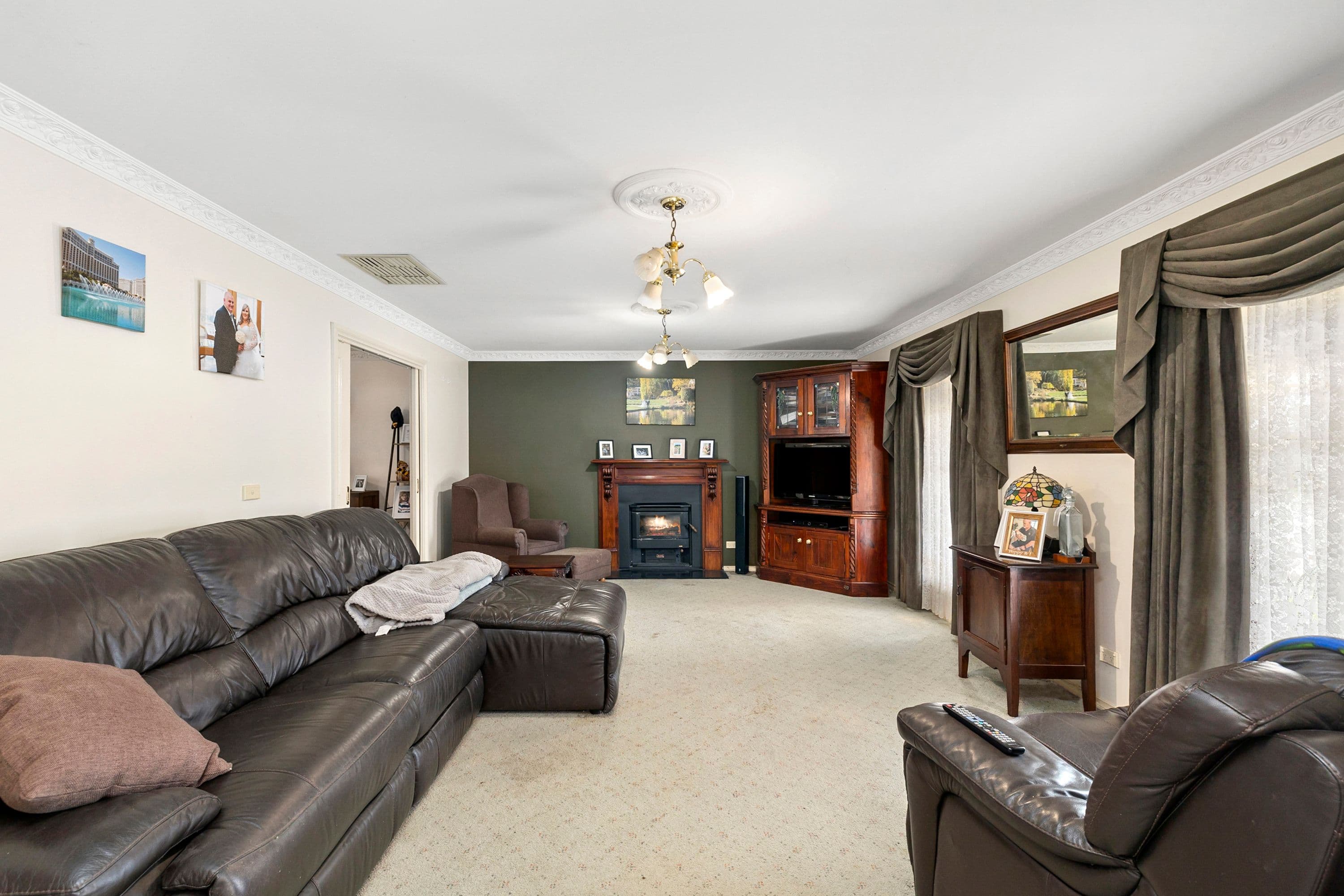 42 Maud Street, Stawell VIC 3380, Stawell - Thumbnail 3