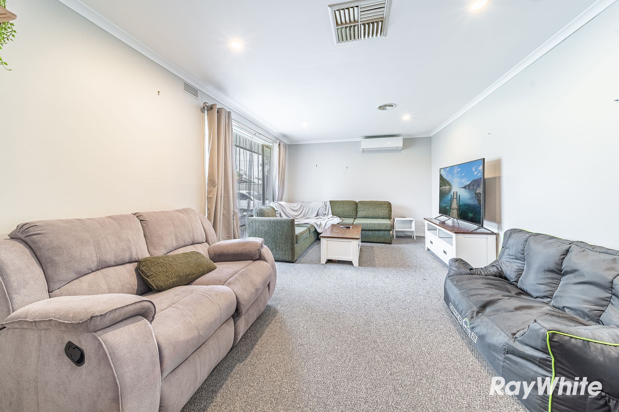 2 Graemar Court, Kangaroo Flat VIC 3555, Kangaroo Flat - Thumbnail 3