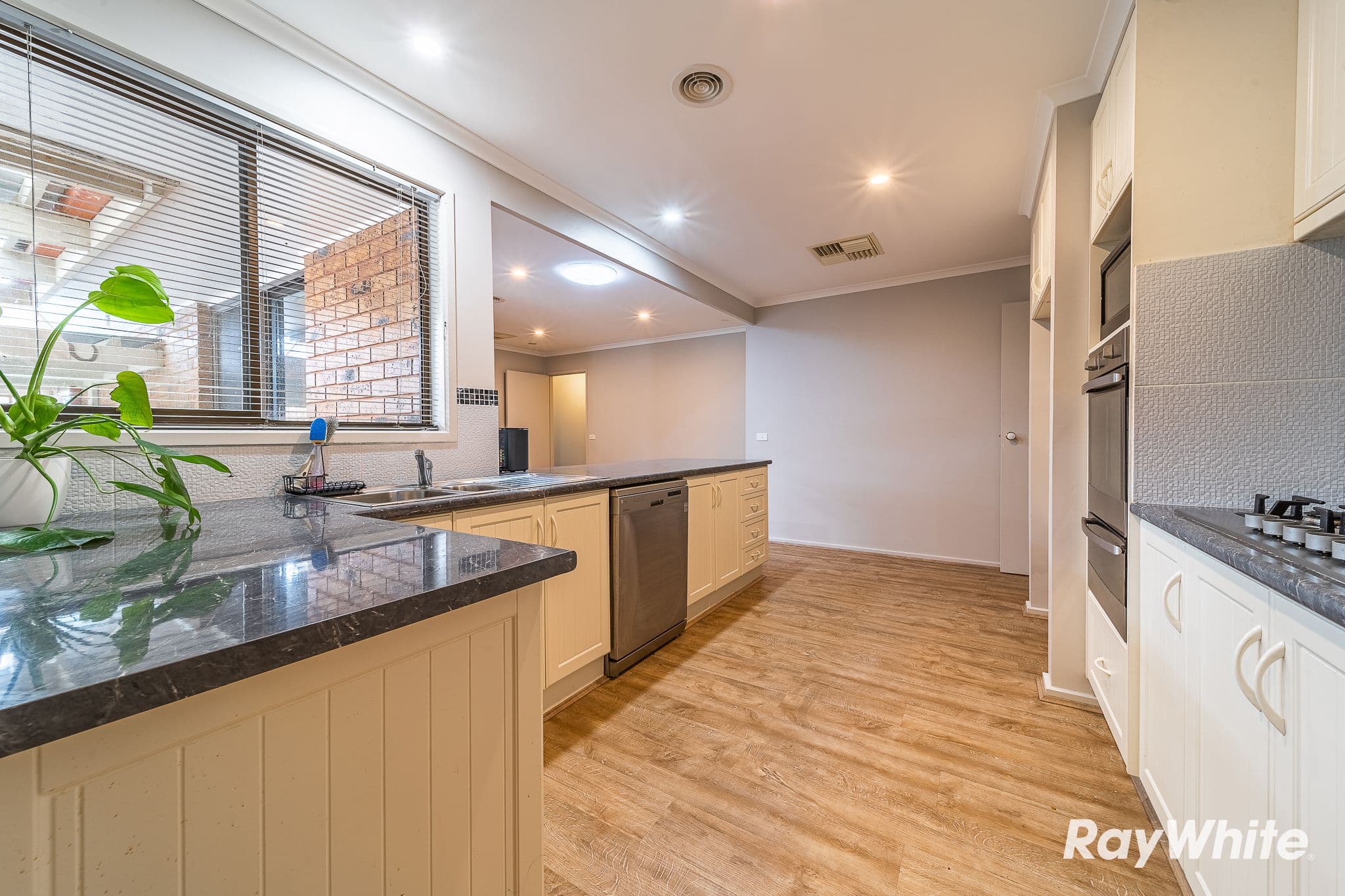 2 Graemar Court, Kangaroo Flat VIC 3555, Kangaroo Flat - Thumbnail 6