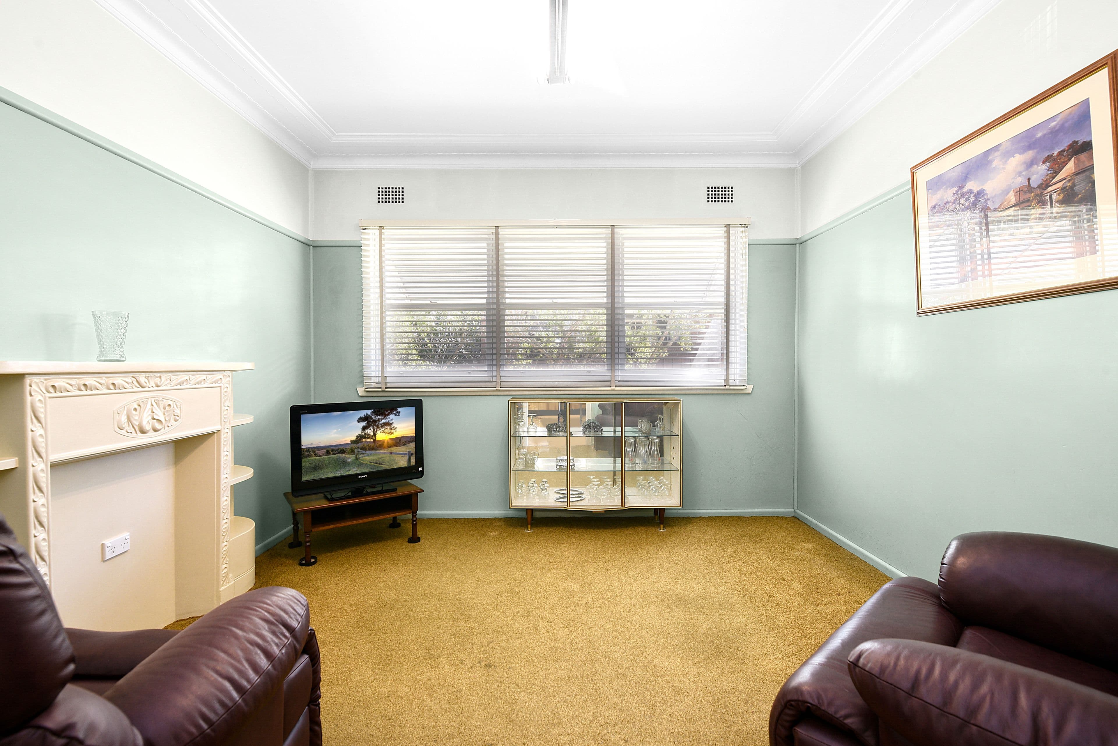 68 The Grove, Fairfield - Thumbnail 2