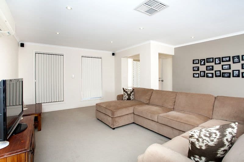 11B Morris Drive, VALLEY VIEW SA 5093, Valley View - Thumbnail 2