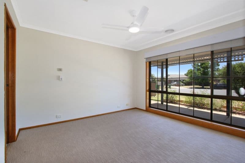 7 Lachlan Court, West Wodonga VIC 3690, West Wodonga - Thumbnail 3