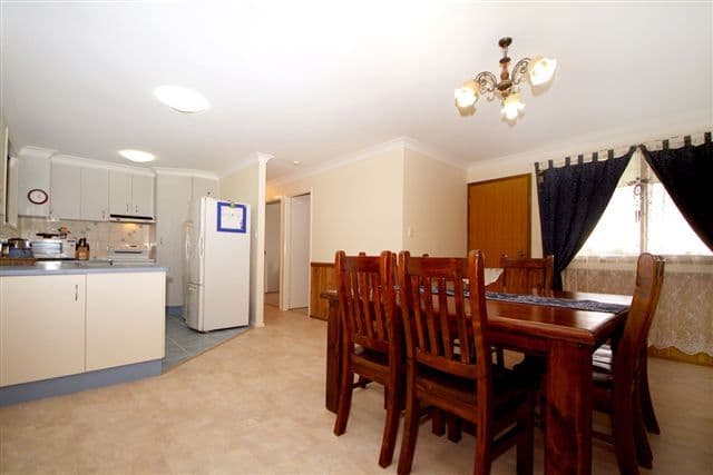 17 Cherrytree Crescent, Upper Caboolture, QLD, 4510, Upper Caboolture - Thumbnail 3