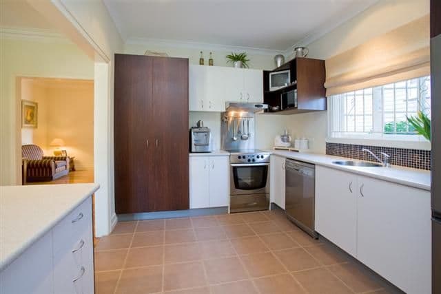 82 Reuben Street, HOLLAND PARK QLD 4121, Holland Park - Thumbnail 4