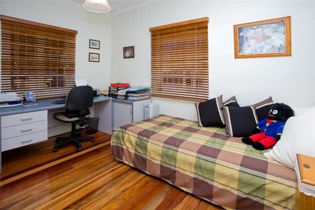 82 Reuben Street, HOLLAND PARK QLD 4121, Holland Park - Thumbnail 7