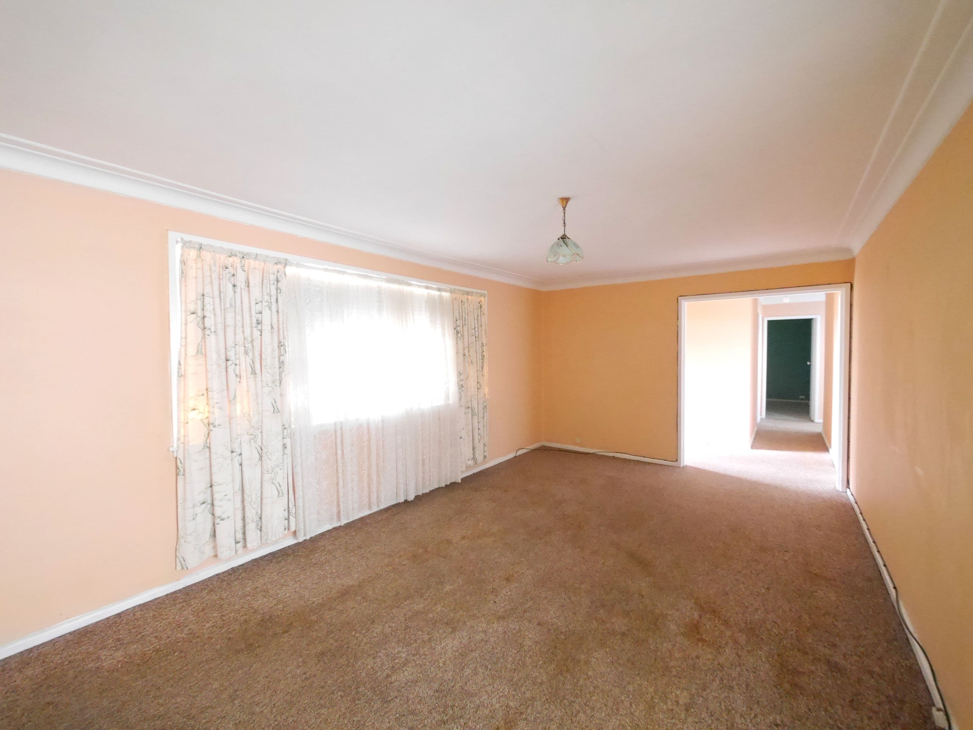 55 Grenfell Road, Cowra - Thumbnail 2
