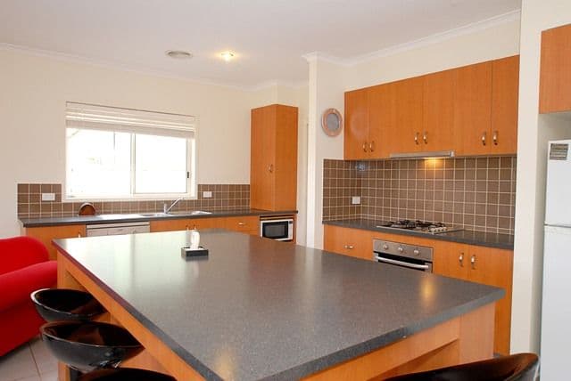 9 St Lukes Road, TARNEIT VIC 3029, Tarneit - Thumbnail 2