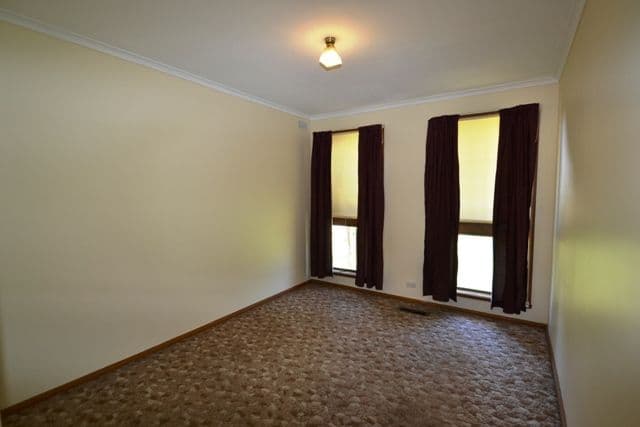 17  Webb Avenue, SEYMOUR VIC 3660, Seymour - Thumbnail 5
