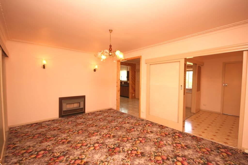 20 Orford Road, ST ALBANS VIC 3021, St Albans - Thumbnail 2