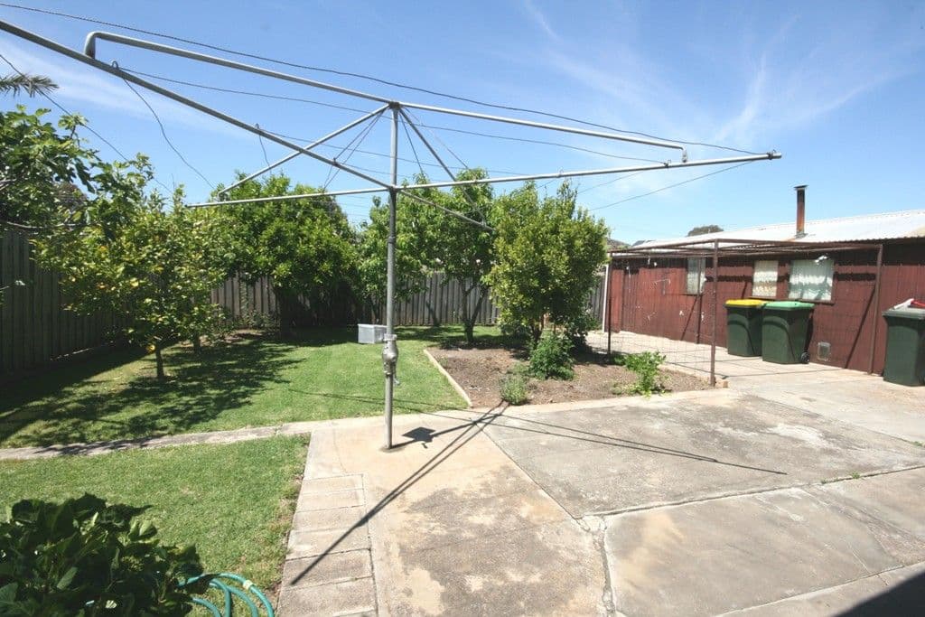 20 Orford Road, ST ALBANS VIC 3021, St Albans - Thumbnail 6