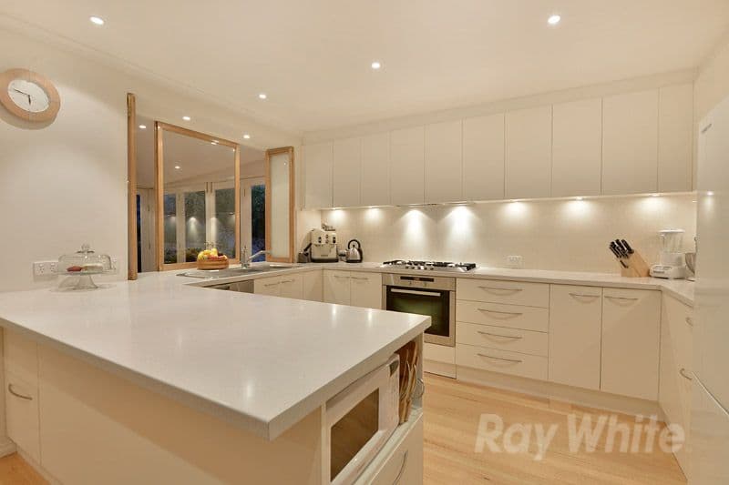 6 Mont Albert Road, FERNTREE GULLY VIC 3156, Ferntree Gully - Thumbnail 4