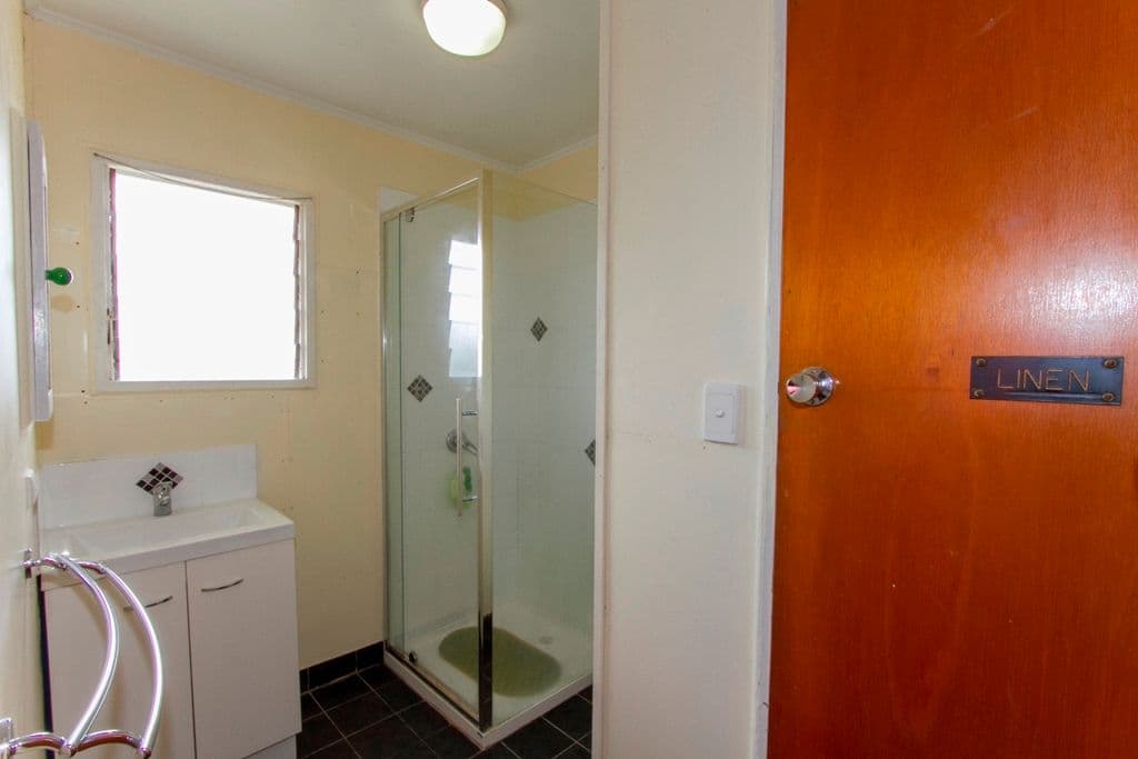 86 Albany Road, PIMLICO QLD 4812, Pimlico - Thumbnail 4