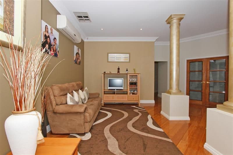 9 Silkwood Street, SOUTHERN RIVER WA 6110, Southern River - Thumbnail 3