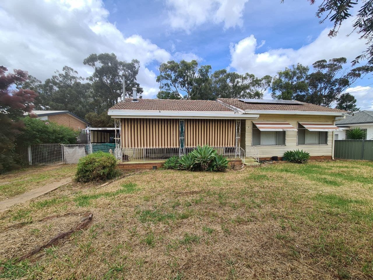 9 Hodges Street, Parkes NSW 2870, Parkes - Image 1