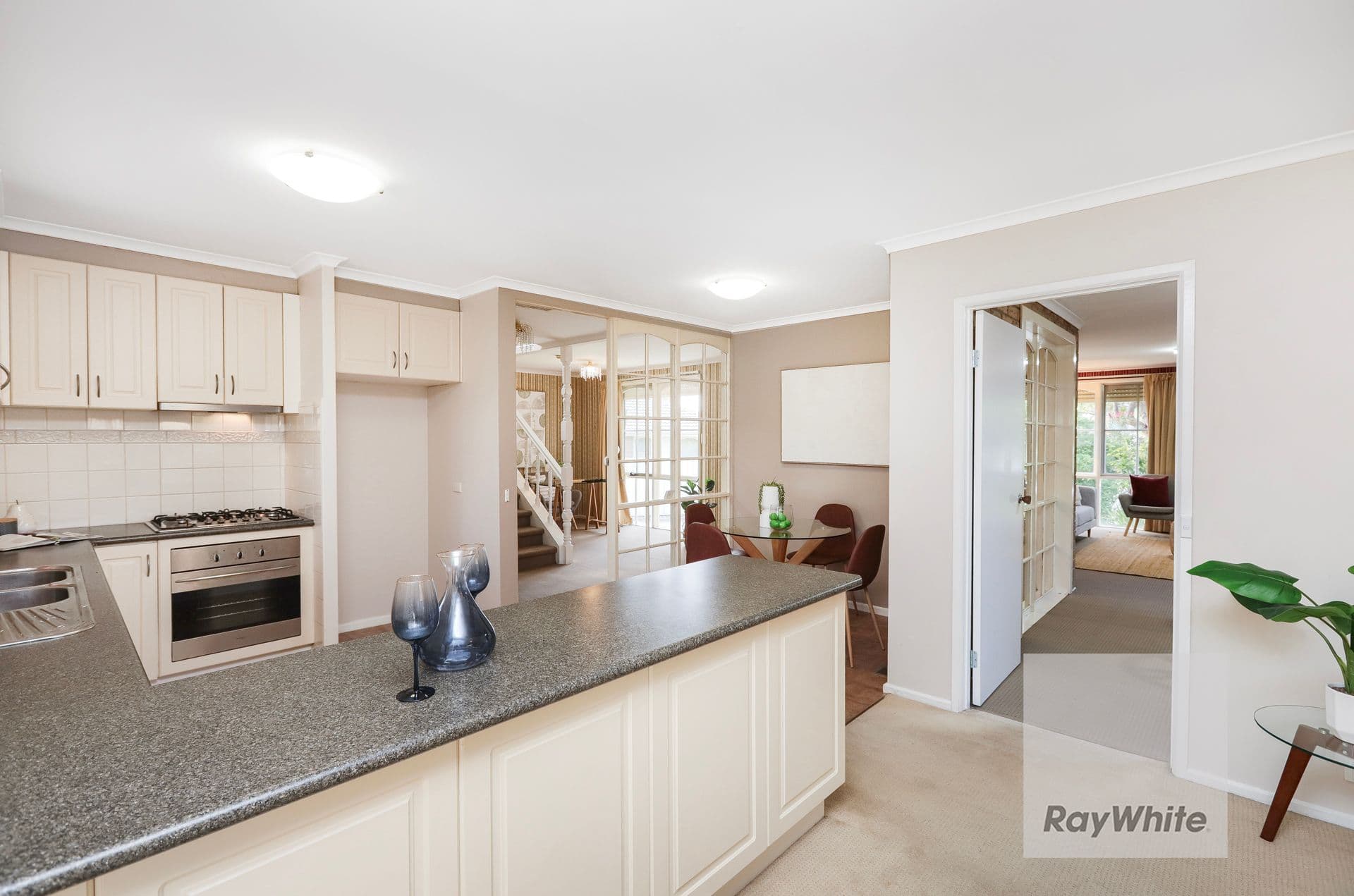 8 Glendale Place, Gladstone Park VIC 3043, Gladstone Park - Thumbnail 4