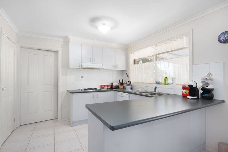 22 Ebony Drive, Pakenham VIC 3810, Pakenham - Thumbnail 3