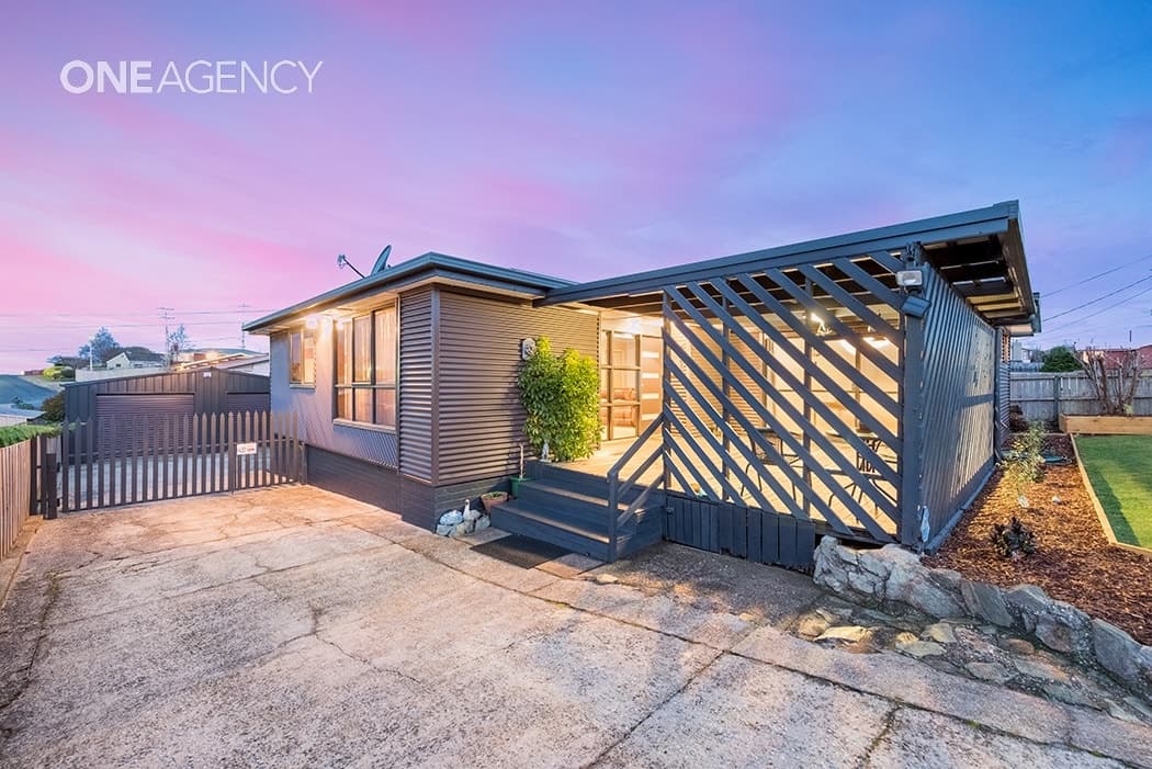 8 Lucas Place, Acton, Acton - Thumbnail 3