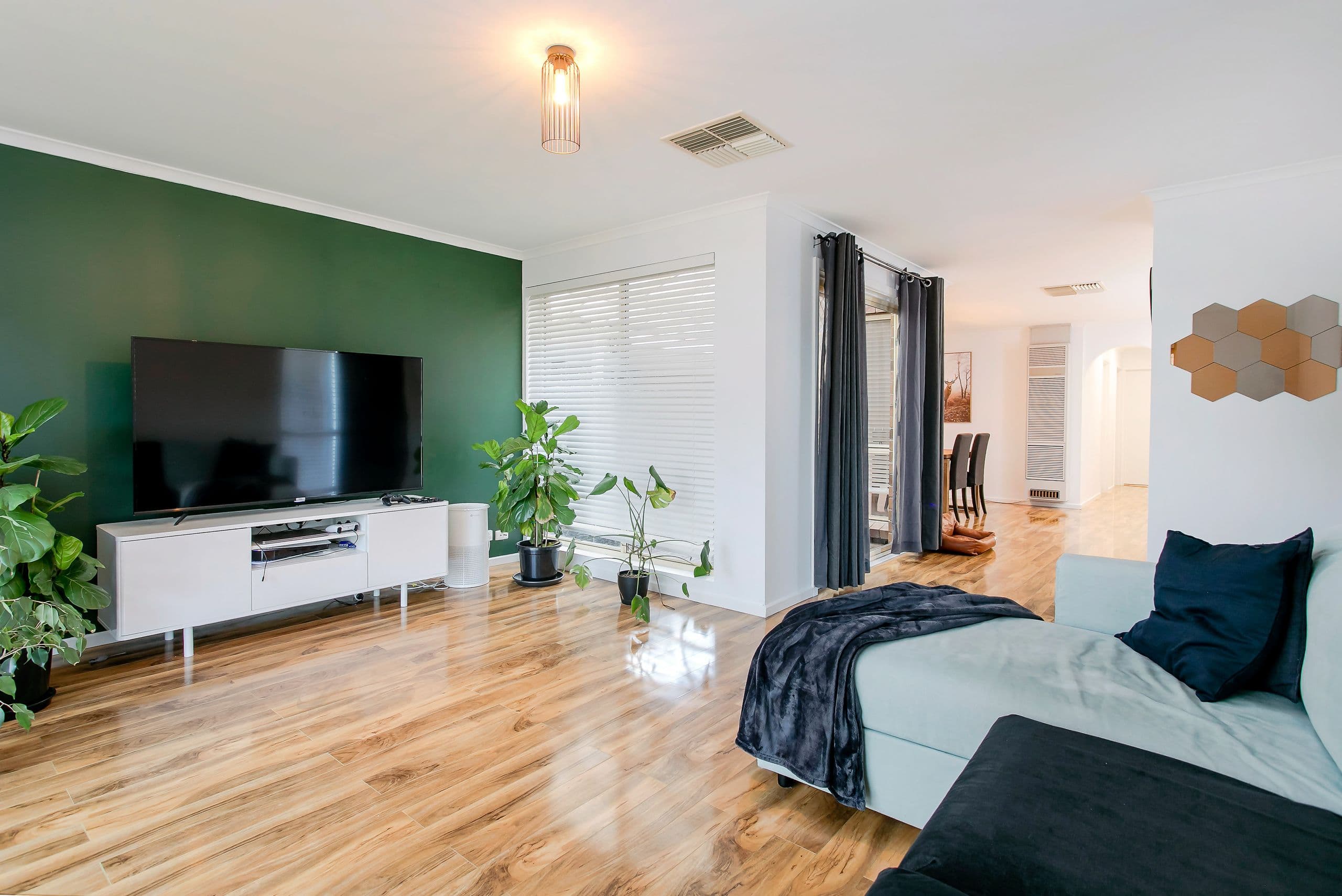 16 Barossa Way, Woodcroft SA 5162, Woodcroft - Thumbnail 4