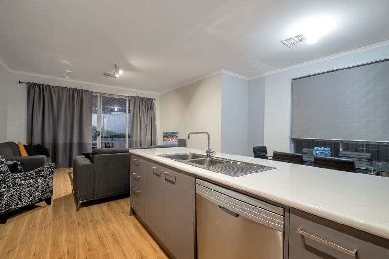 15 Clearview Crescent, Clearview SA 5085, Clearview - Thumbnail 7