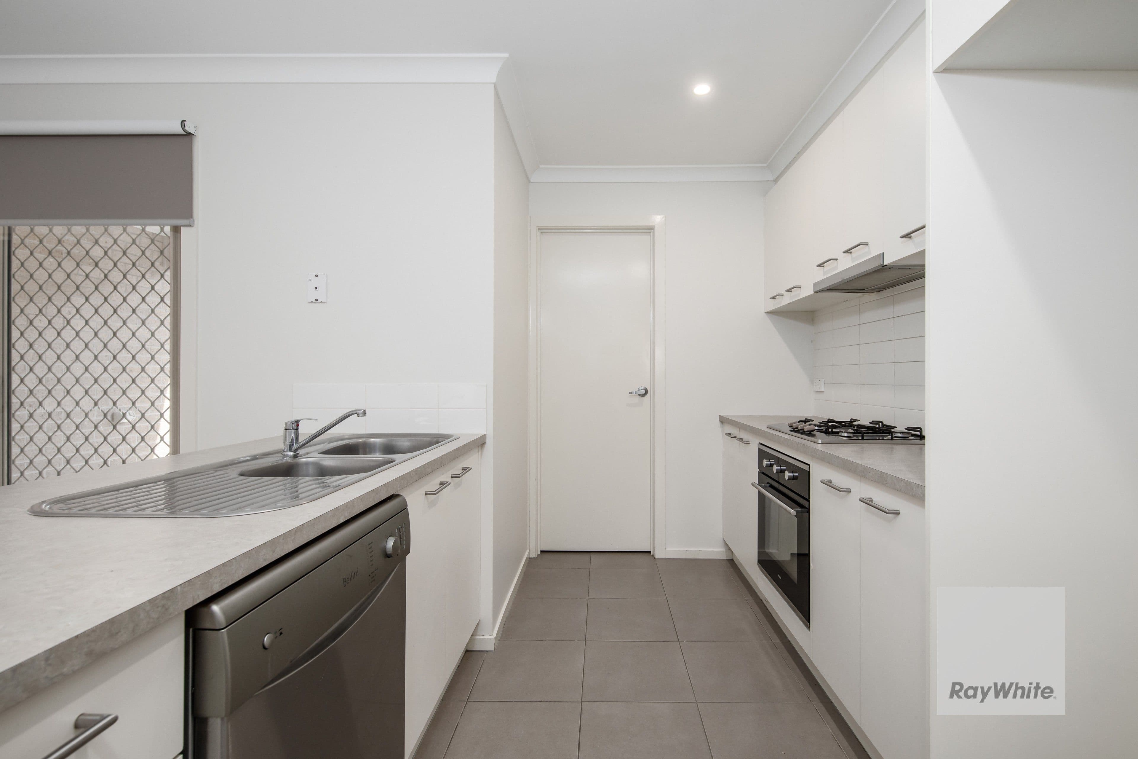 11 Glastonbury Drive, Sunbury VIC 3429, Sunbury - Thumbnail 4