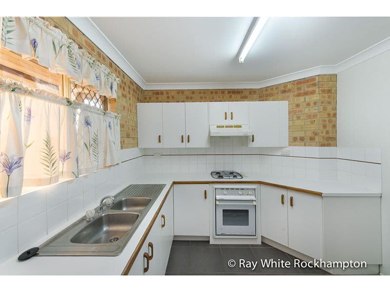 17 Stenlake Avenue, Kawana QLD 4701, Kawana - Thumbnail 3