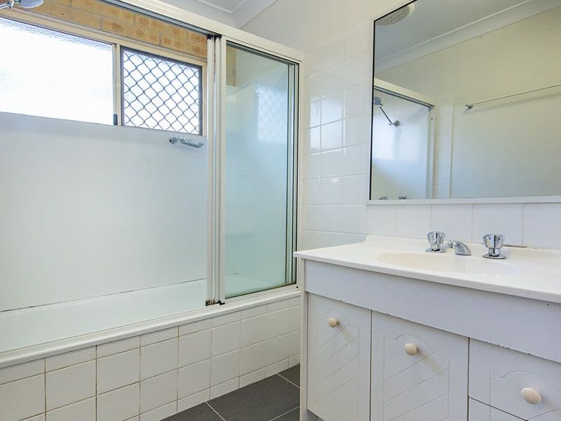 17 Stenlake Avenue, Kawana QLD 4701, Kawana - Thumbnail 6