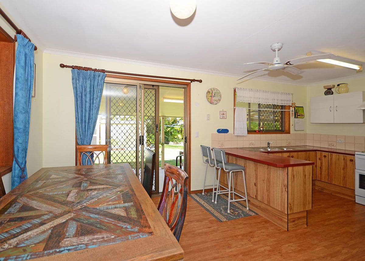 25 Kuruman Street, SCARNESS QLD 4655, Scarness - Thumbnail 5