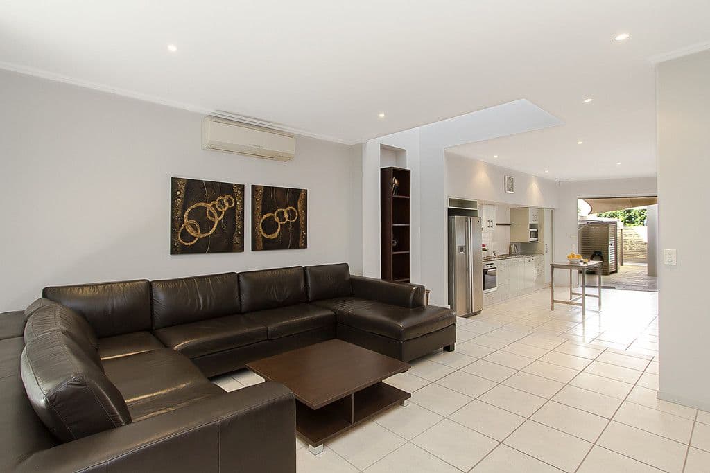 14 Moores Crescent, VARSITY LAKES QLD 4227, Varsity Lakes - Thumbnail 3
