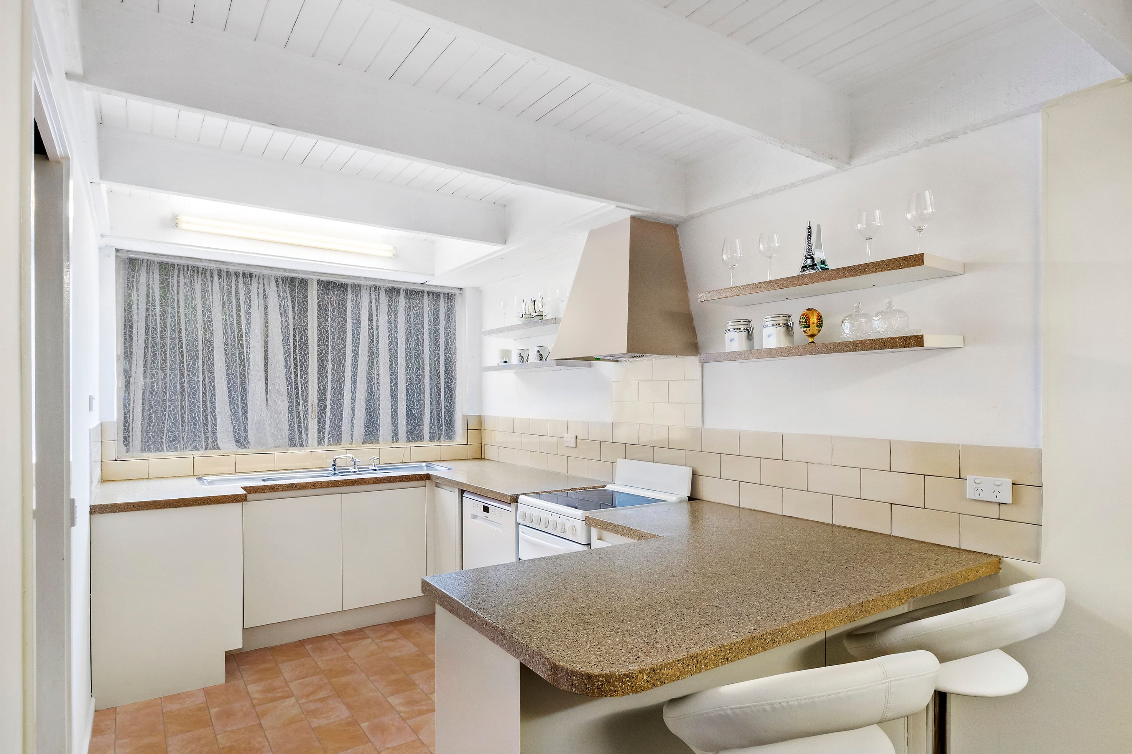 17-21 Claude Street, Seaford VIC 3198, Seaford - Thumbnail 4