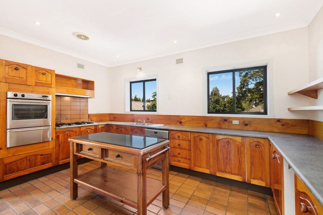 229 Warringah Road, Beacon Hill - Thumbnail 2