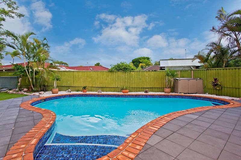 72 Banksia Broadway, BURLEIGH WATERS QLD 4220, Burleigh Waters - Thumbnail 4