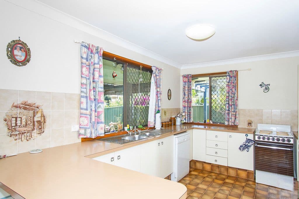 7 Vucas Court, CURRUMBIN WATERS QLD 4223, Currumbin Waters - Thumbnail 6