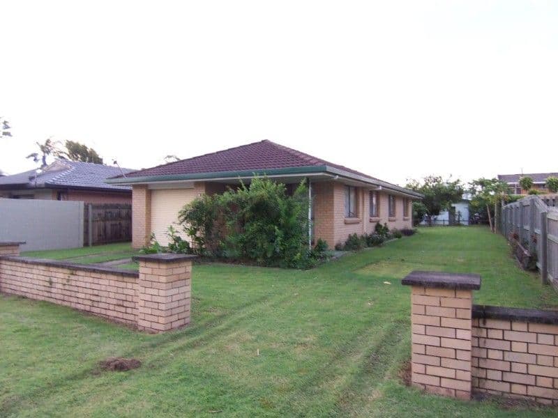 13 Nankeen Avenue, PARADISE POINT QLD 4216, Paradise Point - Thumbnail 2