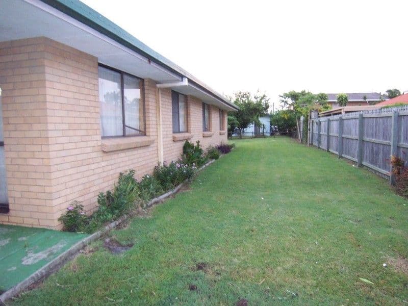 13 Nankeen Avenue, PARADISE POINT QLD 4216, Paradise Point - Thumbnail 5