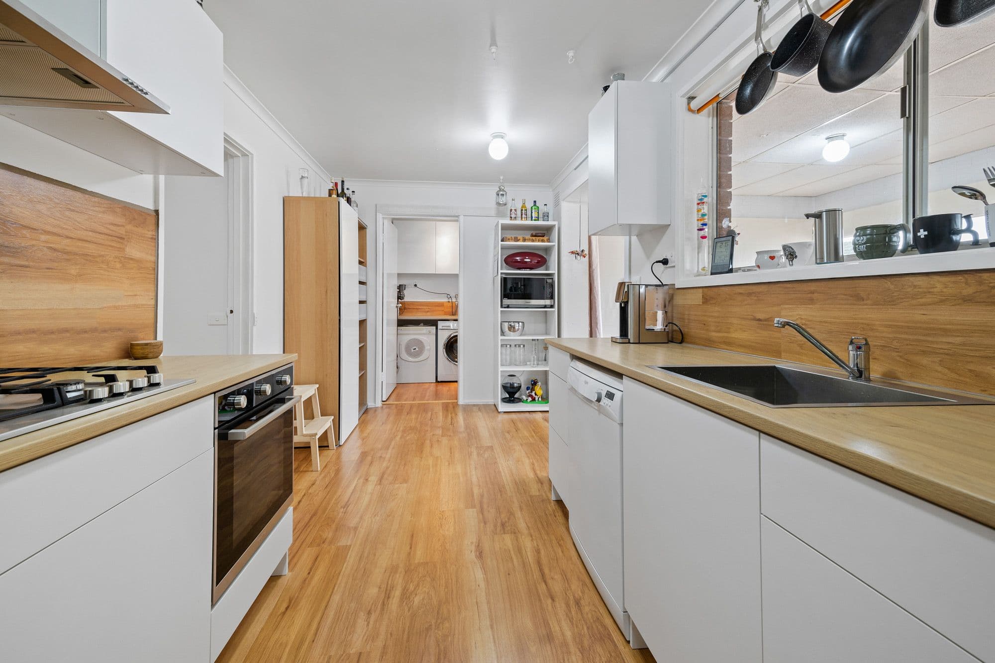 6 milton Drive, Wyndham Vale VIC 3024, Wyndham Vale - Thumbnail 3
