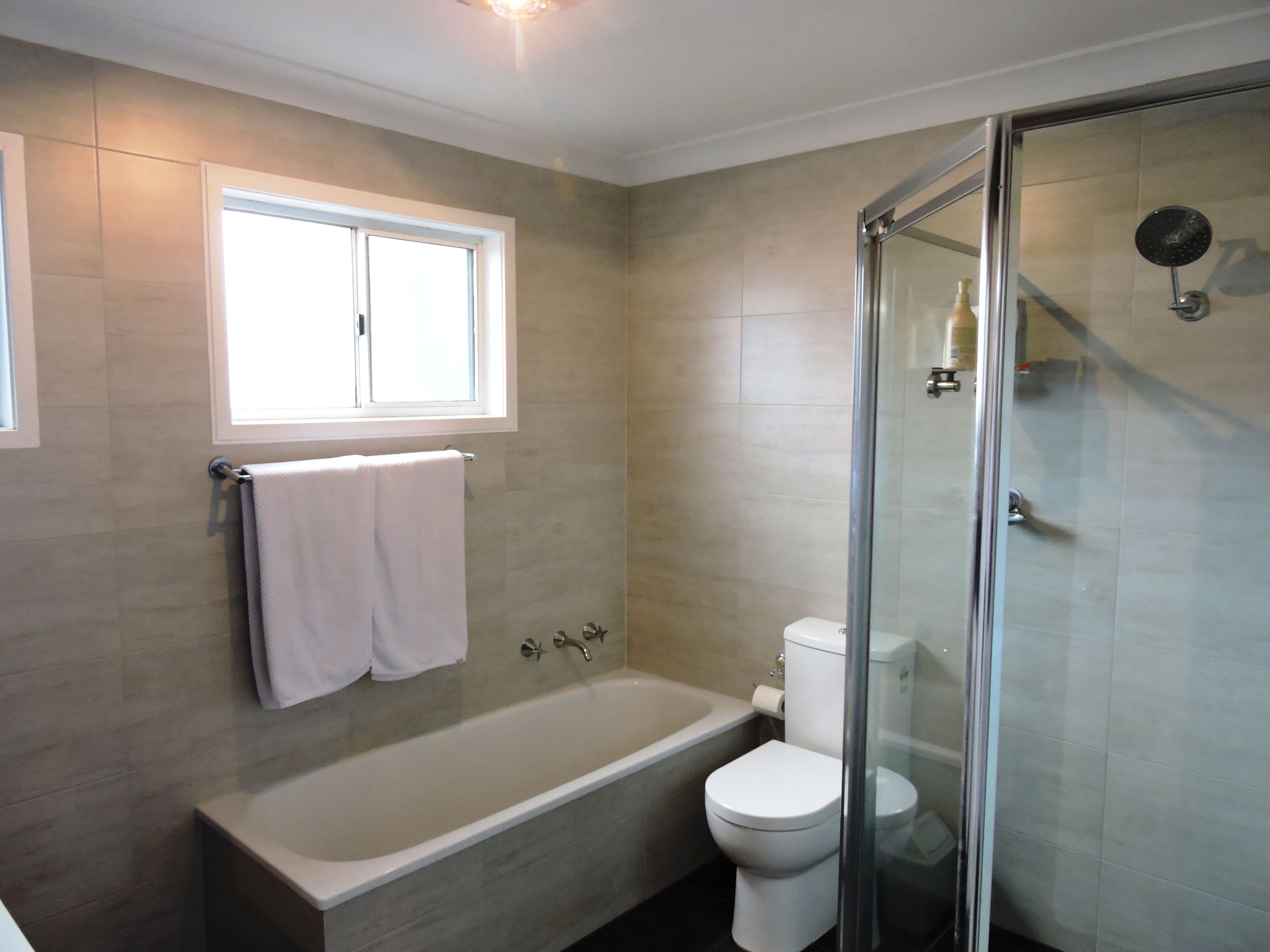 8 Kambala Close, Wyoming - Thumbnail 6