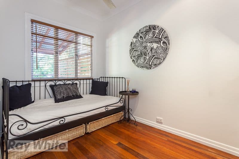 125 McIlwraith Avenue, NORMAN PARK QLD 4170, Norman Park - Thumbnail 7