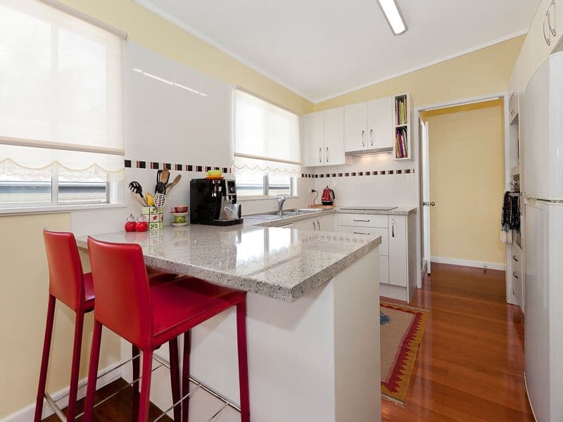 363 Verney Road East, GRACEVILLE QLD 4075, Graceville - Thumbnail 3