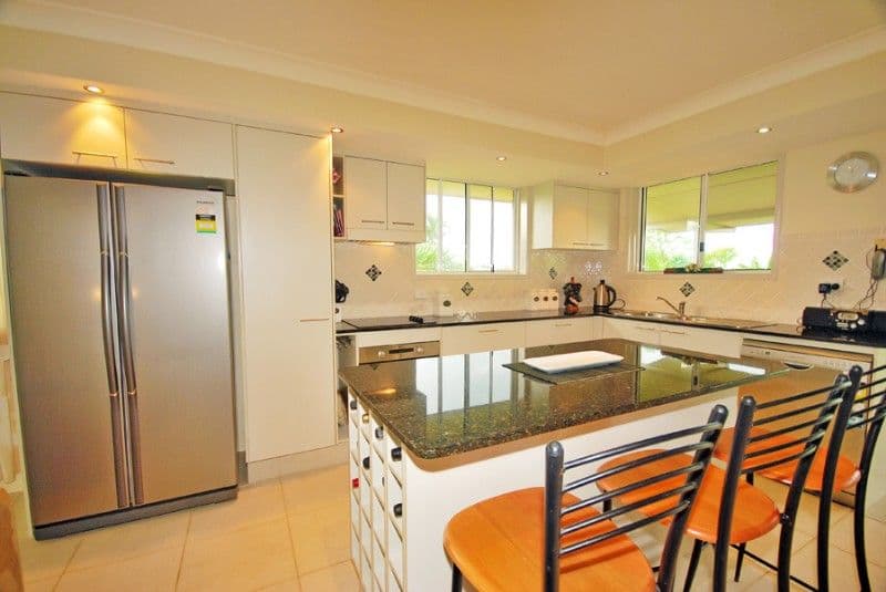 21 Olympia Avenue, YEPPOON QLD 4703, Yeppoon - Thumbnail 5
