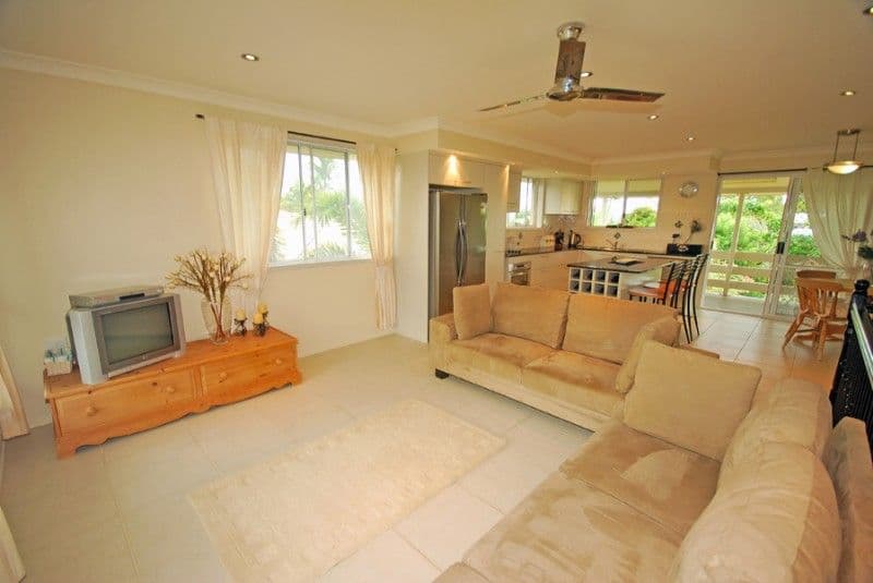 21 Olympia Avenue, YEPPOON QLD 4703, Yeppoon - Thumbnail 7