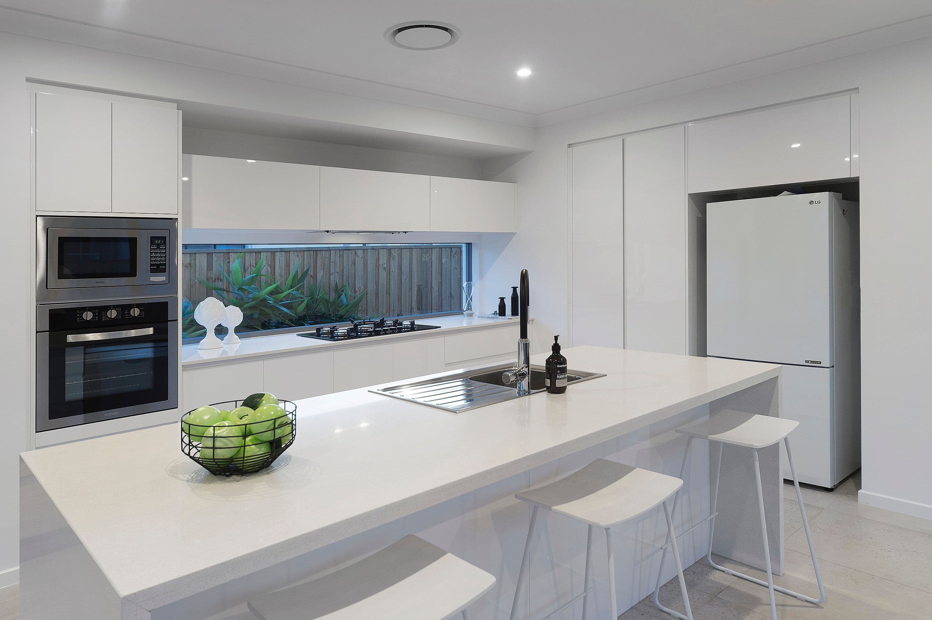 35 North Quay Circuit, Hope Island QLD 4212, Hope Island - Thumbnail 3